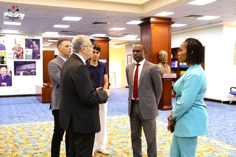 The University Library Was Pleased to Welcome a Delegation from Equatorial Guinea 2.jpg