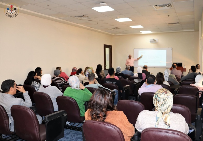 Publish or Perish Navigating the challenges of academic publishing2.JPG