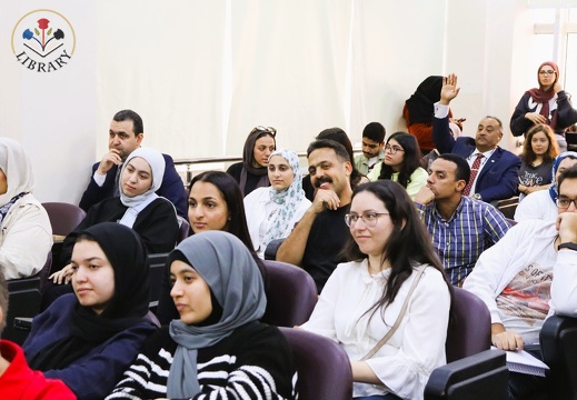 جلسة ثقافية مميزة مع الكاتب والسيناريست أحمد مراد في مكتبة الجامعة البريطانية في مصر، بإدارة الدكتورة غادة لبيب8