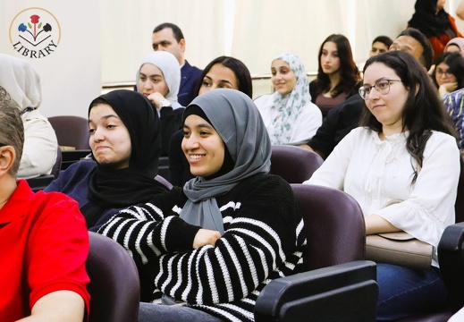 جلسة ثقافية مميزة مع الكاتب والسيناريست أحمد مراد في مكتبة الجامعة البريطانية في مصر، بإدارة الدكتورة غادة لبيب7