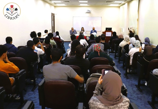 جلسة ثقافية مميزة مع الكاتب والسيناريست أحمد مراد في مكتبة الجامعة البريطانية في مصر، بإدارة الدكتورة غادة لبيب4