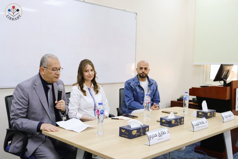 جلسة ثقافية مميزة مع الكاتب والسيناريست أحمد مراد في مكتبة الجامعة البريطانية في مصر، بإدارة الدكتورة غادة لبيب2.jpg