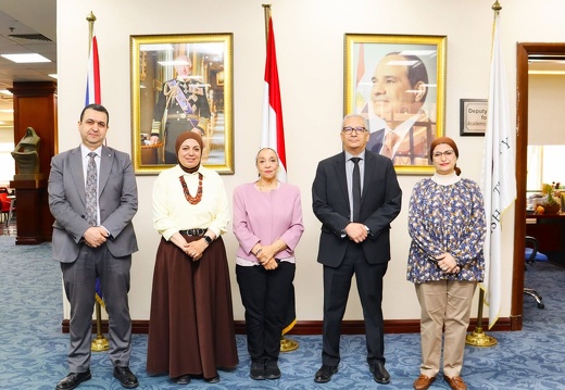 Official Delegations from the Supreme Council of Universities Committee and Administrative Control Authority Visit the British University in Egypt Library-4